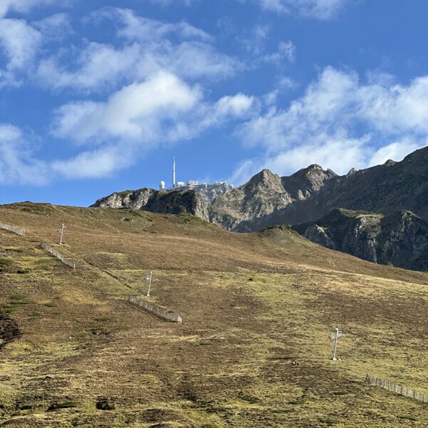 Observatorium na vrcholu Pic du Midi du Bigorre