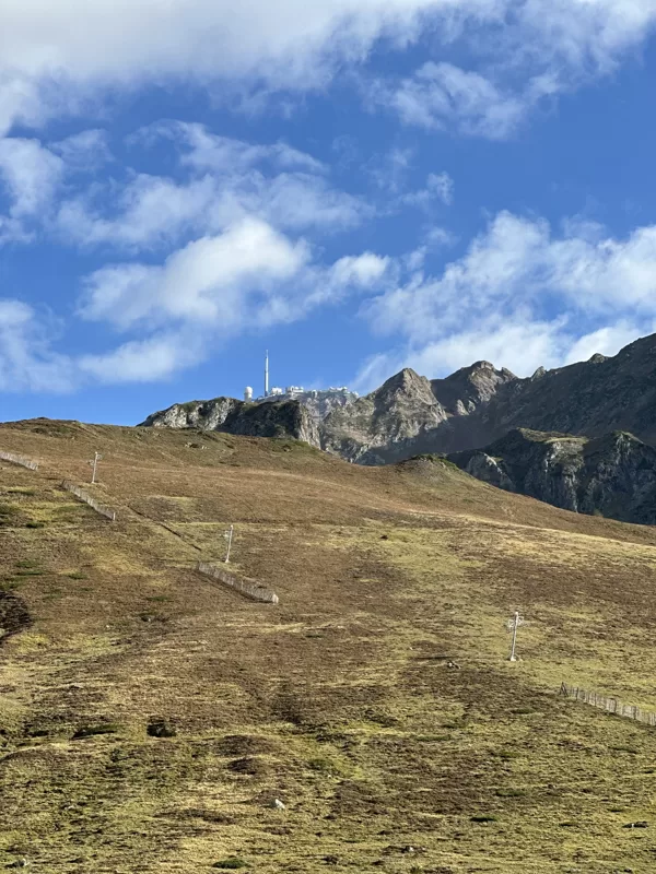 Observatorium na vrcholu Pic du Midi du Bigorre